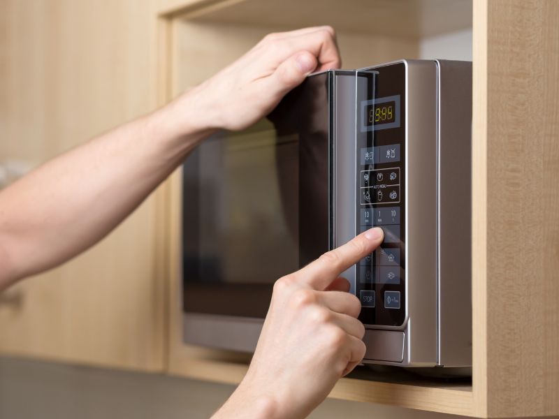 Dove mettere il microonde in cucina